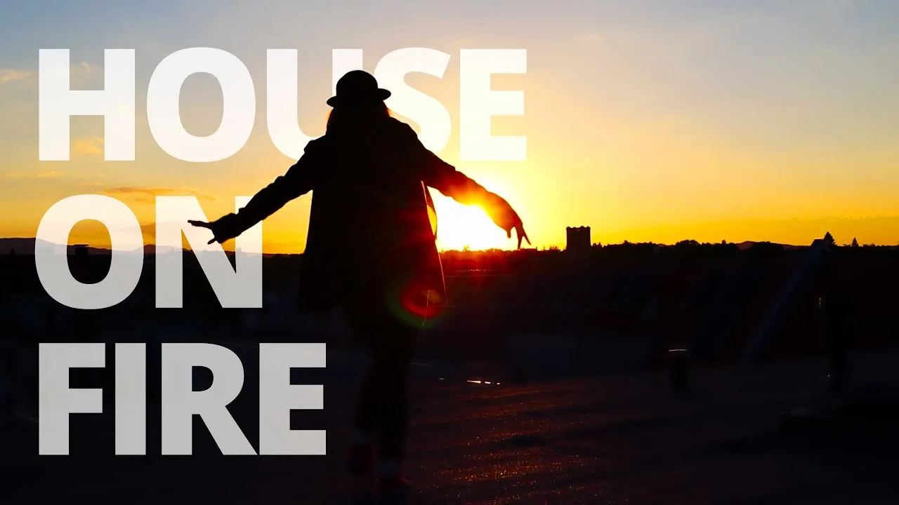 Skalinka - House on fire